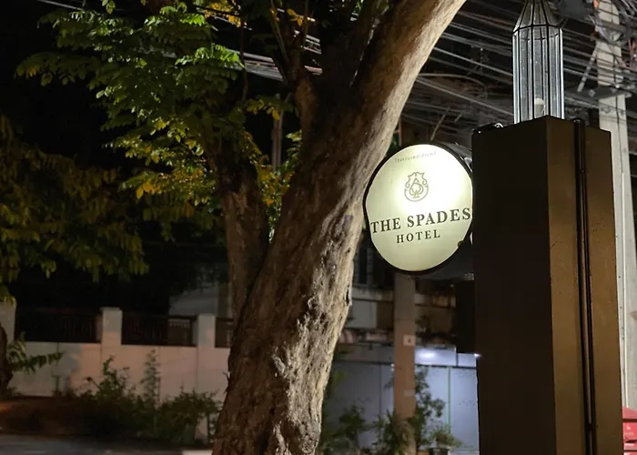 ホステル Collection O The Spades