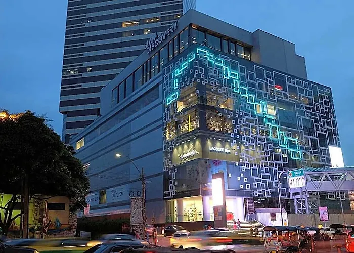 Collection O The Spades Vandrarhem Bangkok